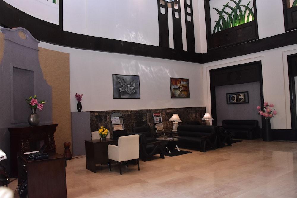 Hotel Pal Heights Bhubaneswar Extérieur photo