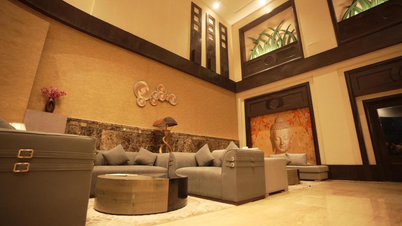Hotel Pal Heights Bhubaneswar Extérieur photo