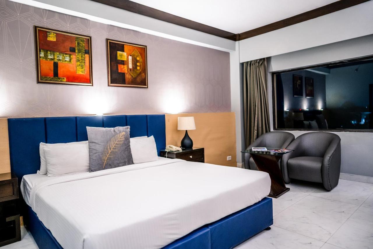 Hotel Pal Heights Bhubaneswar Extérieur photo