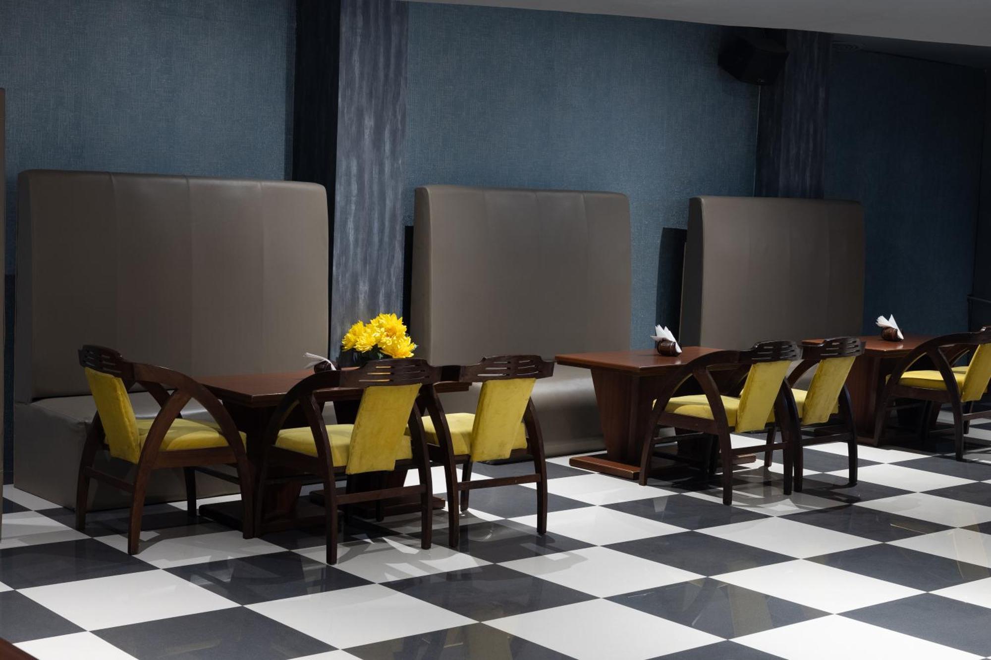 Hotel Pal Heights Bhubaneswar Extérieur photo