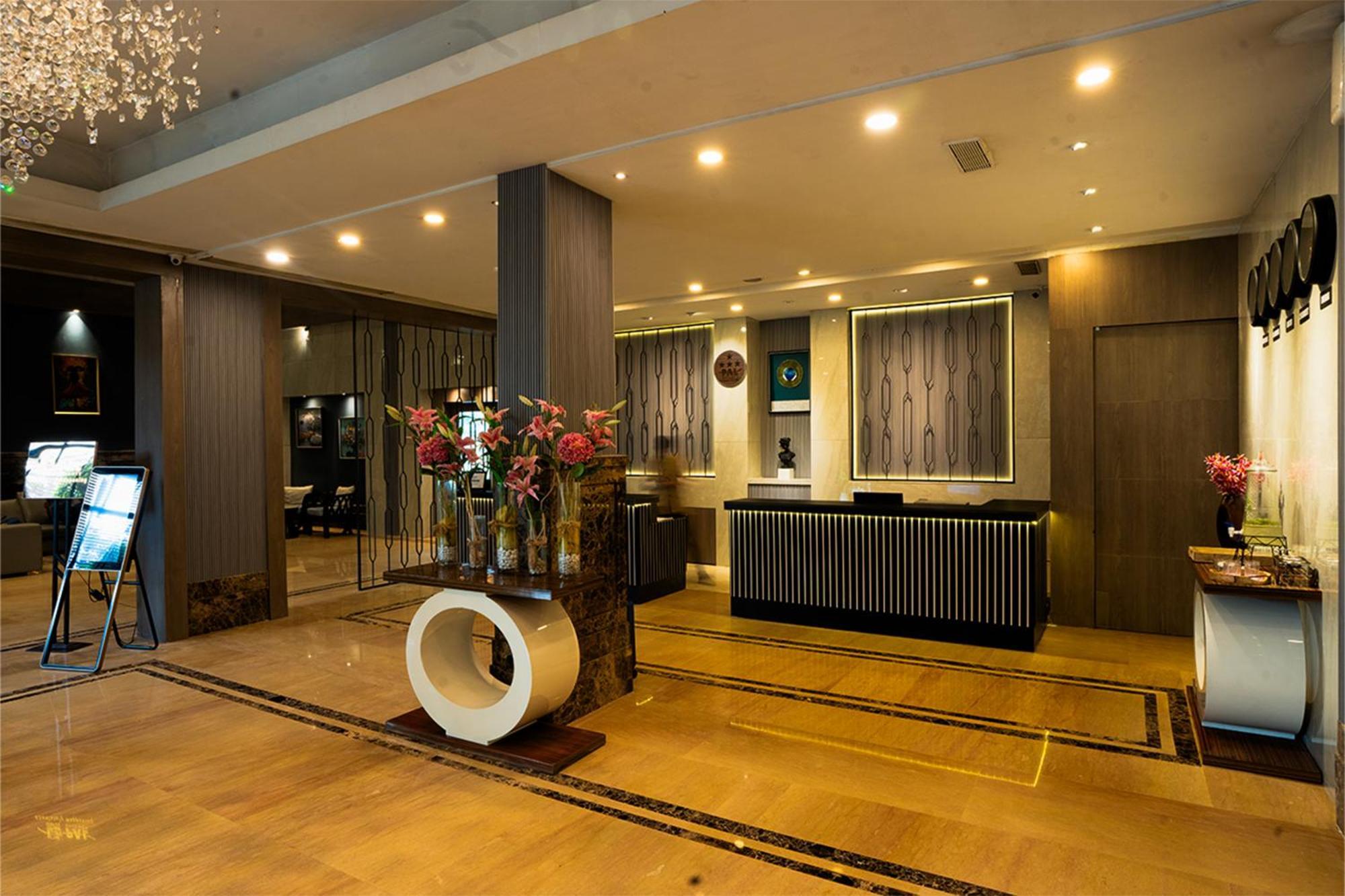 Hotel Pal Heights Bhubaneswar Extérieur photo