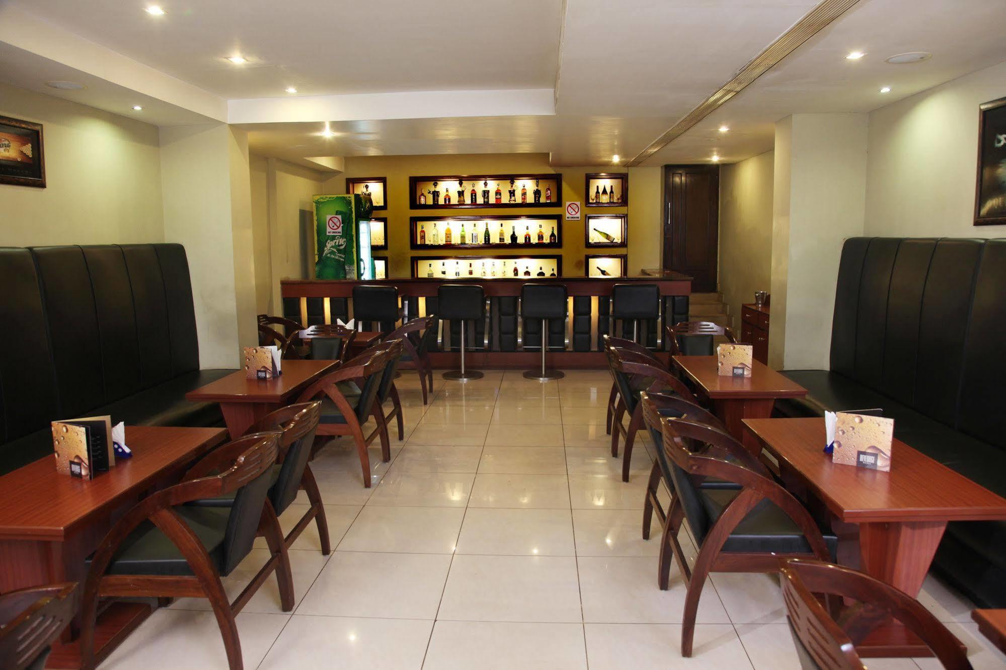 Hotel Pal Heights Bhubaneswar Extérieur photo